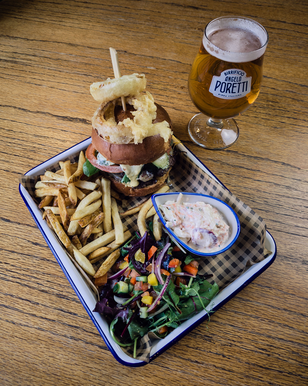 Burger at The Shepherds Inn